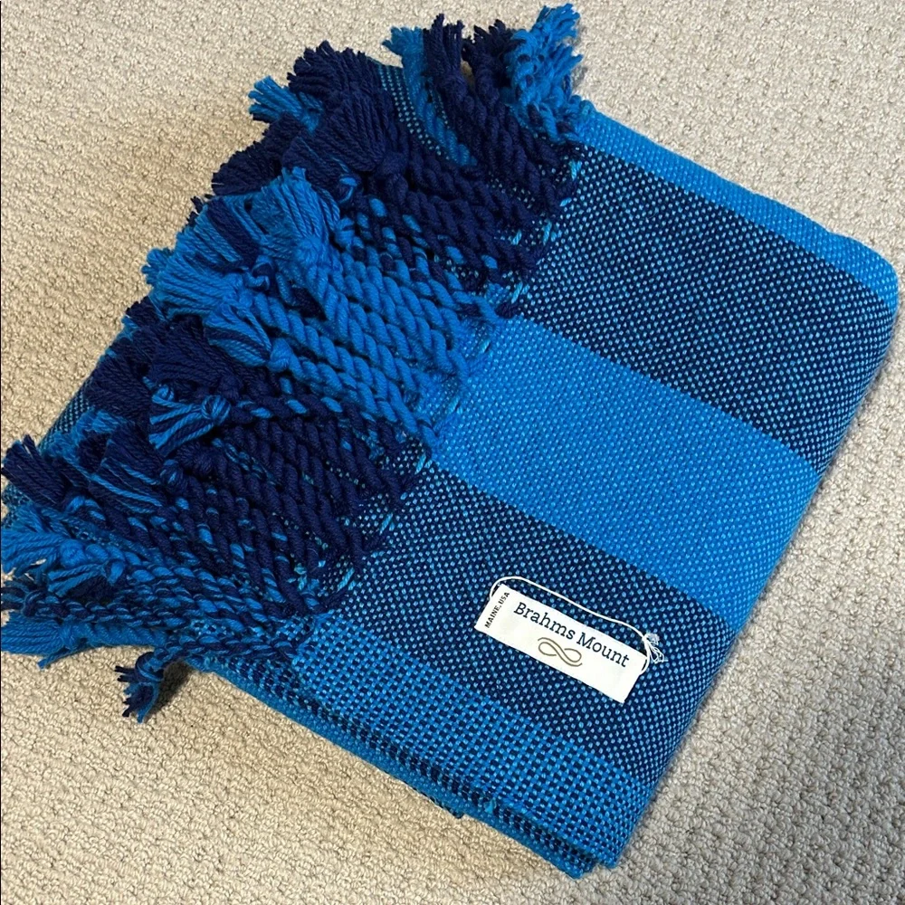 NWOT Brahms Mount Monhegan Cotton Throw in Two Toned Blue Striped Pattern